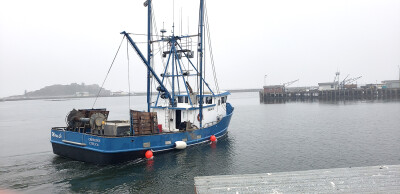 Oregon yard extends a couple of crabbers; dragger and crabber repaired at  Washington shop | National Fisherman