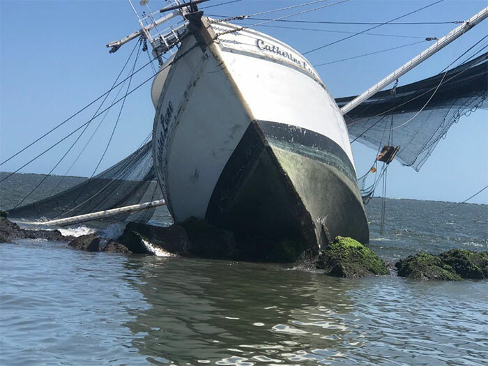 Unattended wheelhouse leads to grounding of fishing vessel
