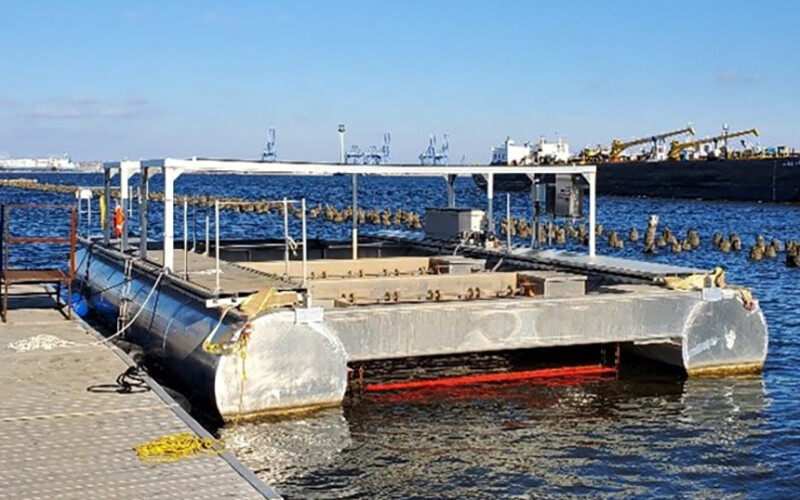 A pontoon used by Solar Oysters.