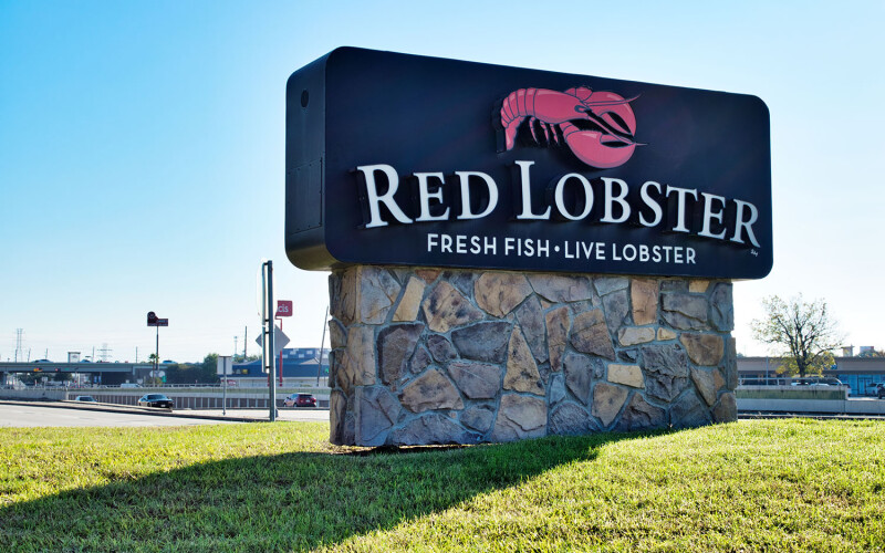 A Red Lobster restaurant sign