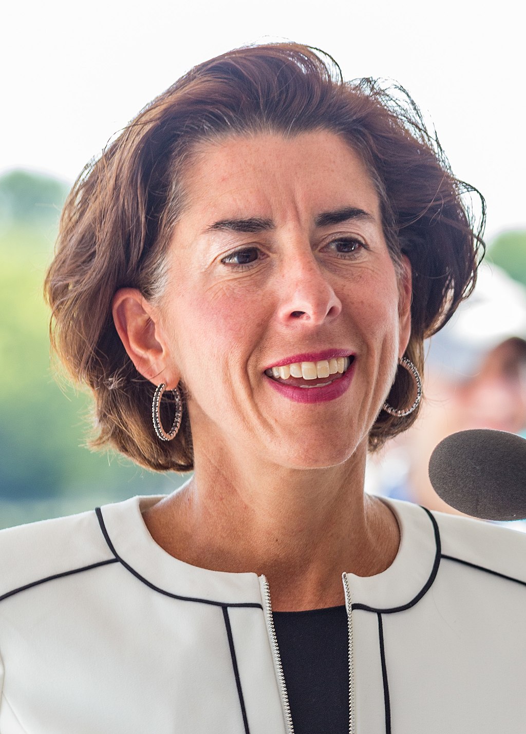 Rhode Island Gov. Gina Raimondo to head Commerce Department | WorkBoat